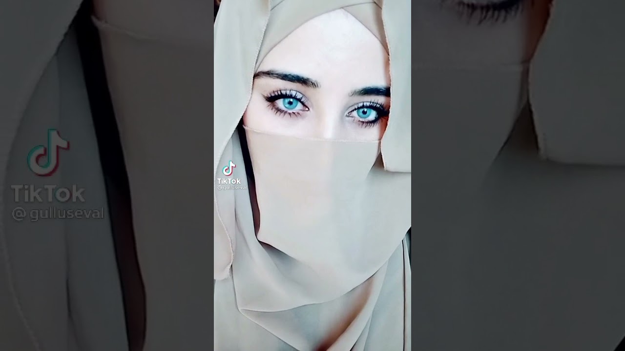 Türbanlı arap kız ( Allahu Ekber )