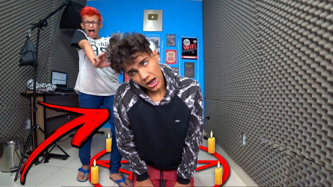 TROLLEI MEU IRMÃO FINGINDO ESTA POSSUÍDO! ✞ DEU MUITA MERDA ft  Canal Sensacional