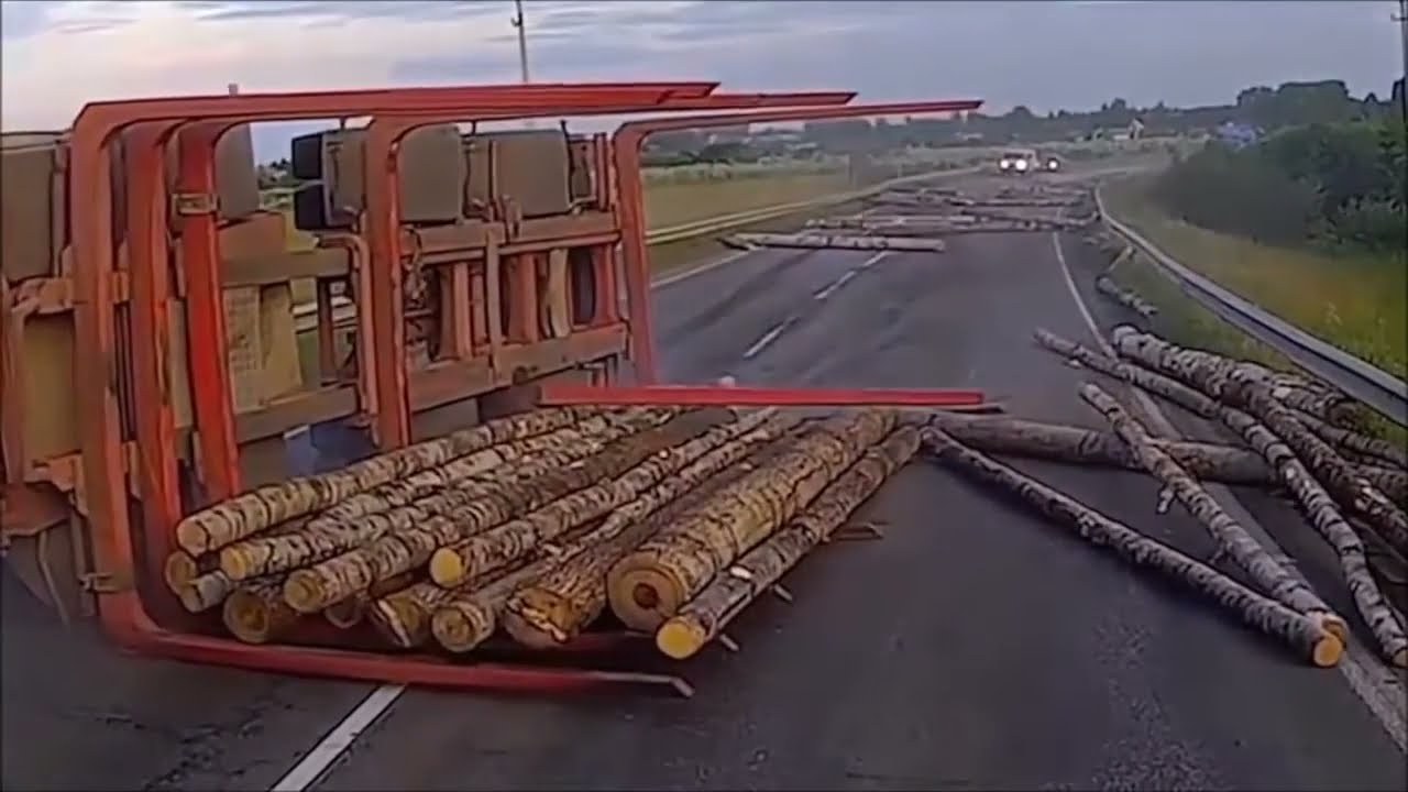 true STUPIDITY of DRIVERS!