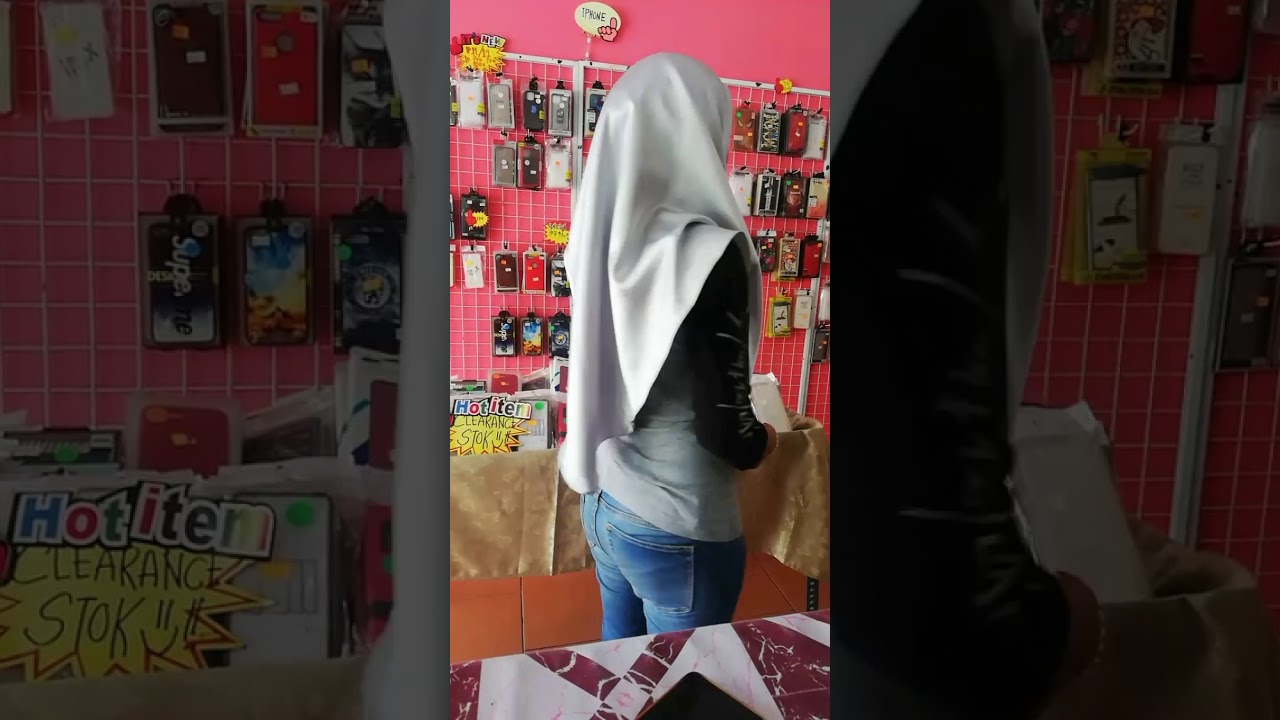 Tudung bawal satin