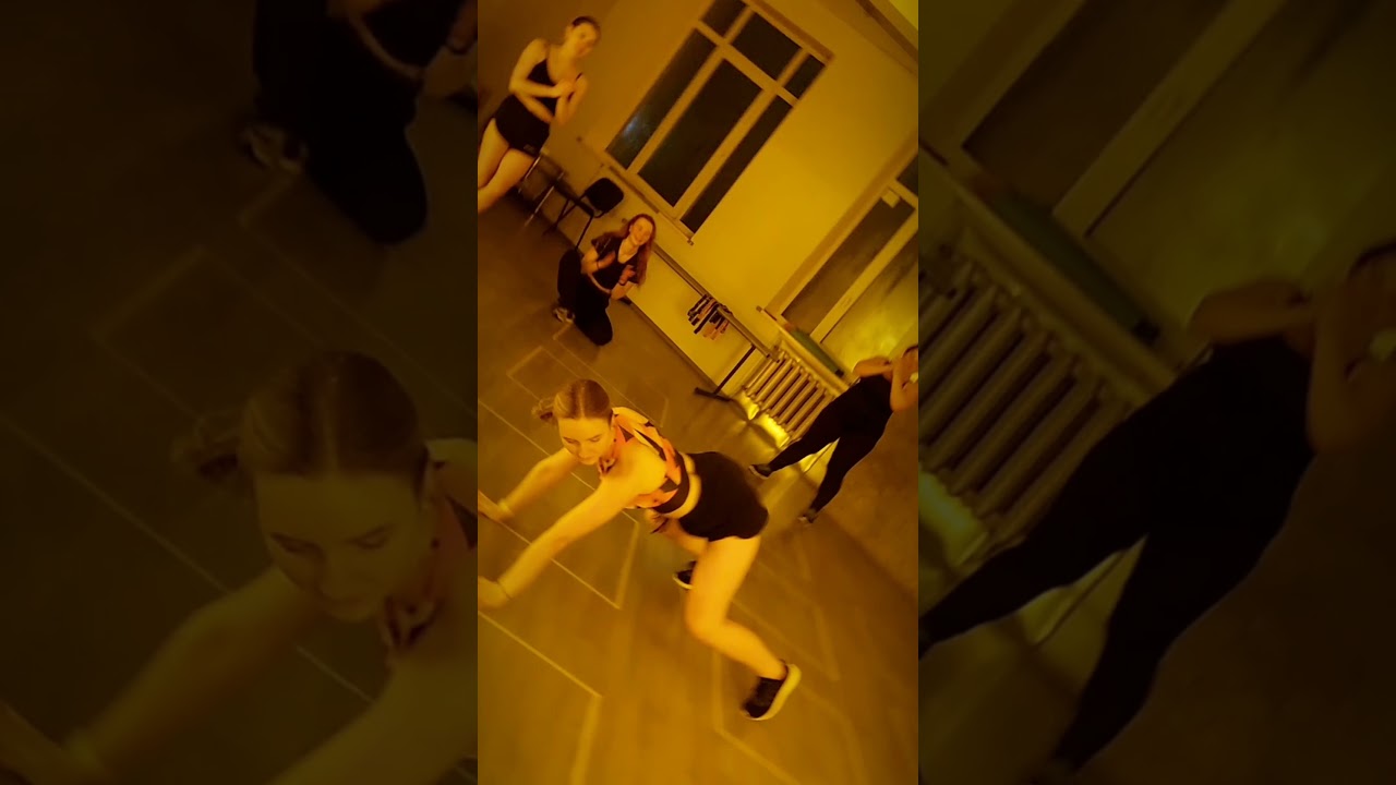 TWERK DANCE - I LOVE DANCE STUDIO  - 18+