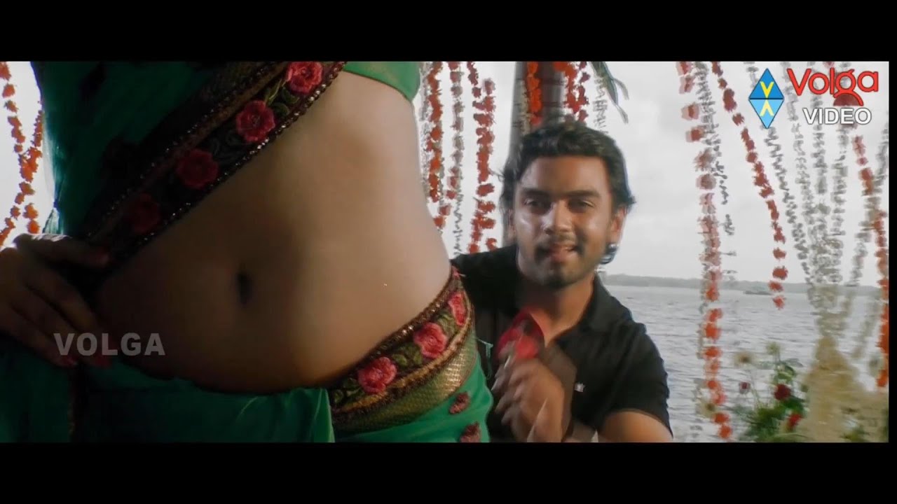 Ultimate Indian Maid Bhabhi Navel Compilation Hot teacher enjoyed Hot kissing scenes
