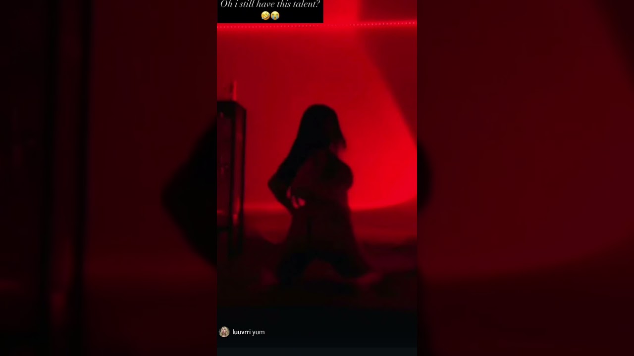 Unefilipina shows her twerk skill