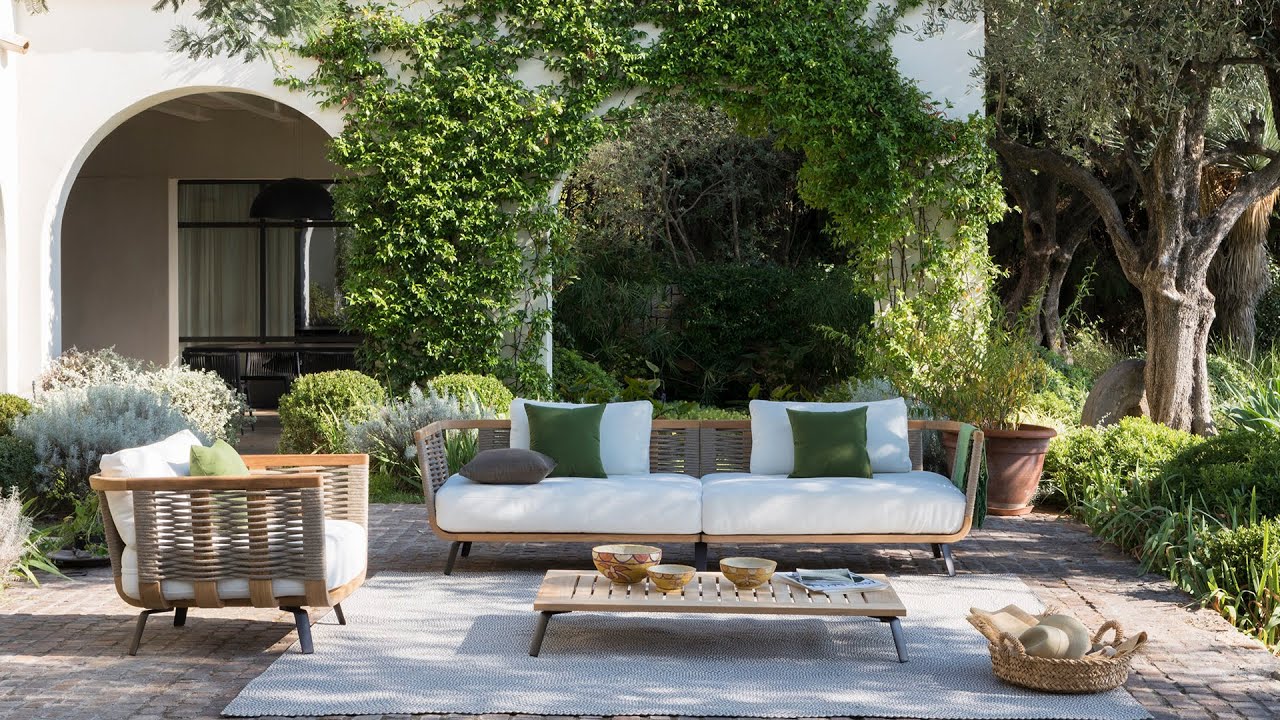 Unopiù: Luxury Italian-made Patio Furniture showcases at Ark Interiors Showroom