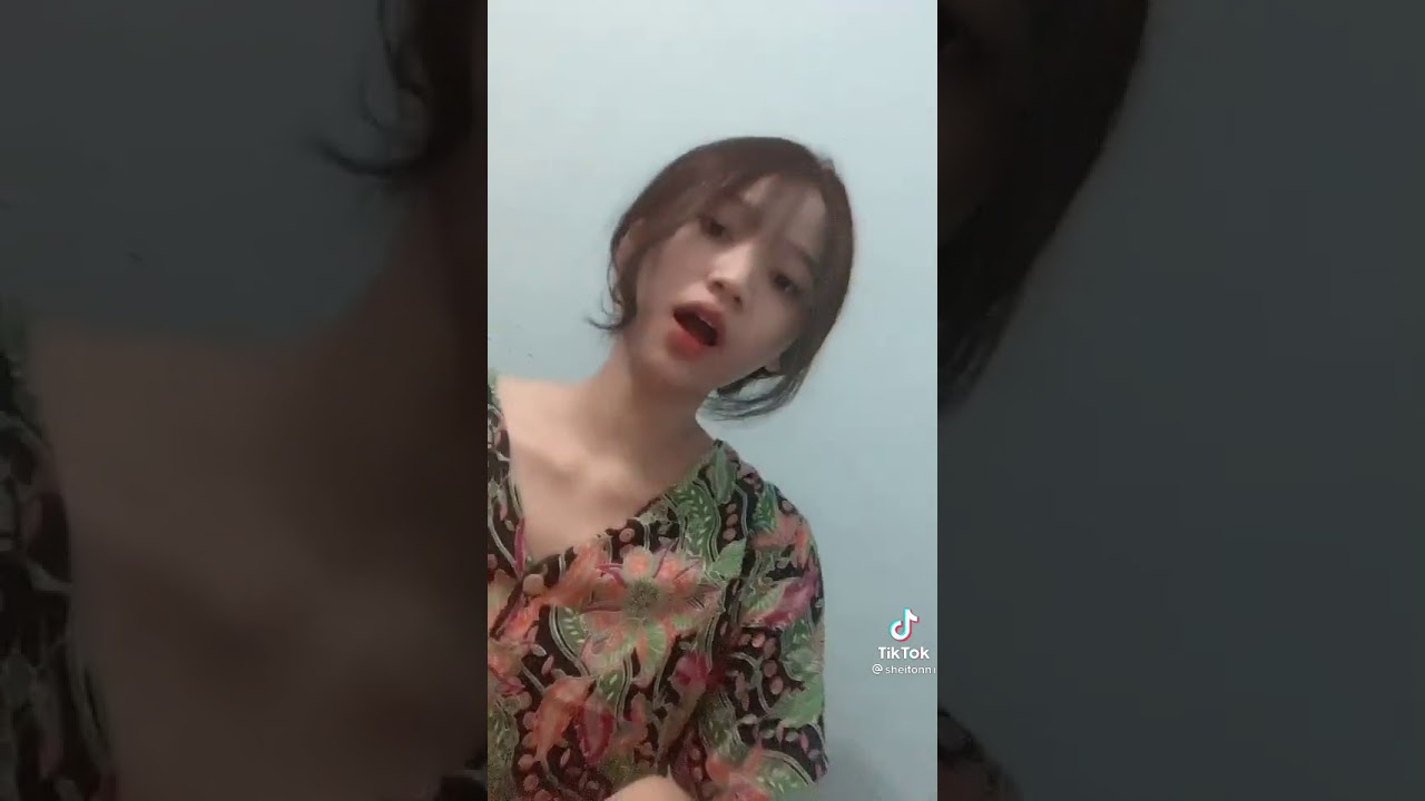 Uting ceweknya nongol 😻