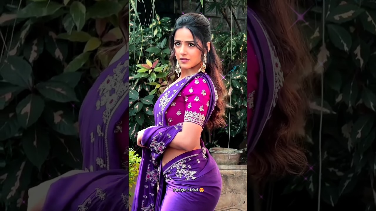 😍Vaishnavi Chaitanya Hot Figure Blue Saree Hot Navel Show Cleavage Cute And Beautiful Girl #shorts
