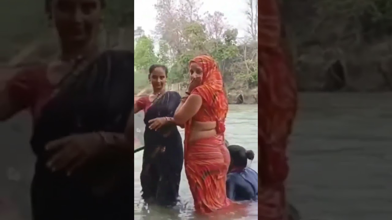 village bath || village bhabhi bath || village bhabhi washing clothes #dance #village #washingclothe