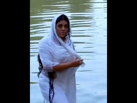 village boudi bath 😁😁😁😁