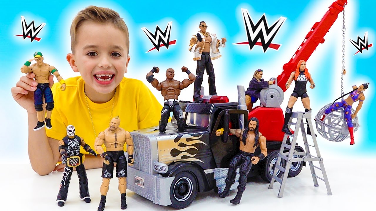 Vlad and Niki do sports together with WWE toys and become stronger
