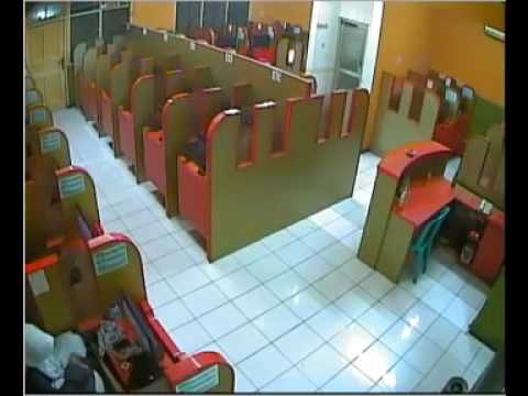 Warnet abal-abal