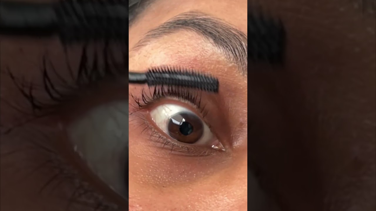 Watch Benefit roller Lash Mascara in action @benefitcosmetics  #BenefitClubPink #contest