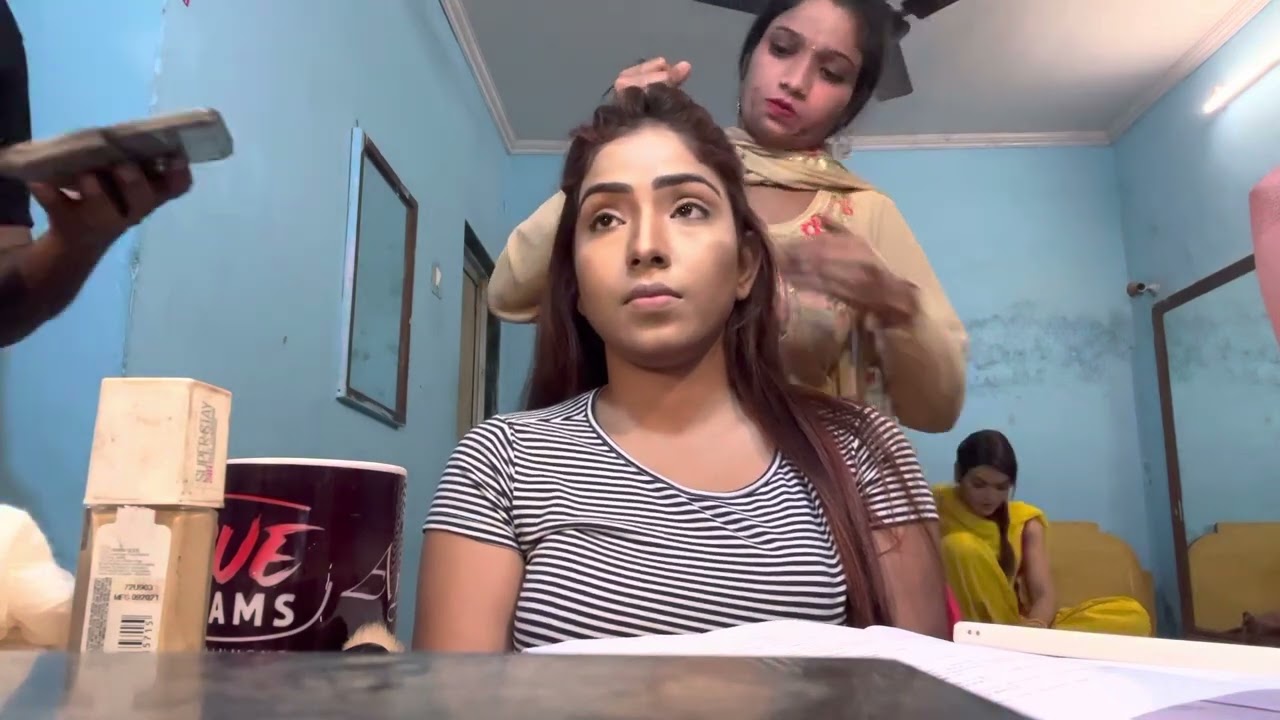 Websireej shoot /Ayushi Jaiswal artist makeup/vasumakeupartist/makeup karte jute live video/