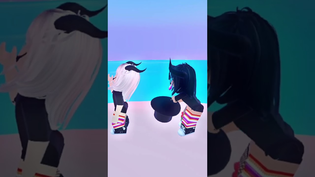 We’re dating 🧡🤍🩷 | #lesbian #edit #girlfriend#roblox