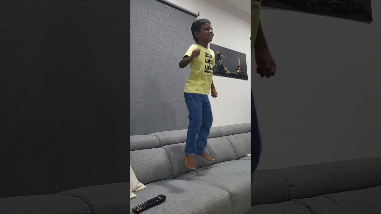 Who has better moves? #shorts #fun #happy #viral #groove #twerk