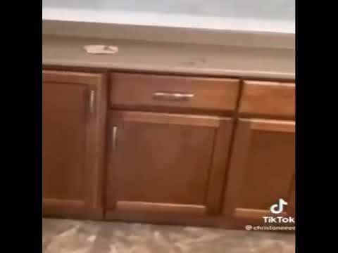woman farts showing off a new apartment Lmao