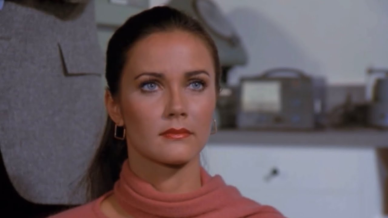 Wonder Woman Diana Prince meets Dr Janis and get tied up