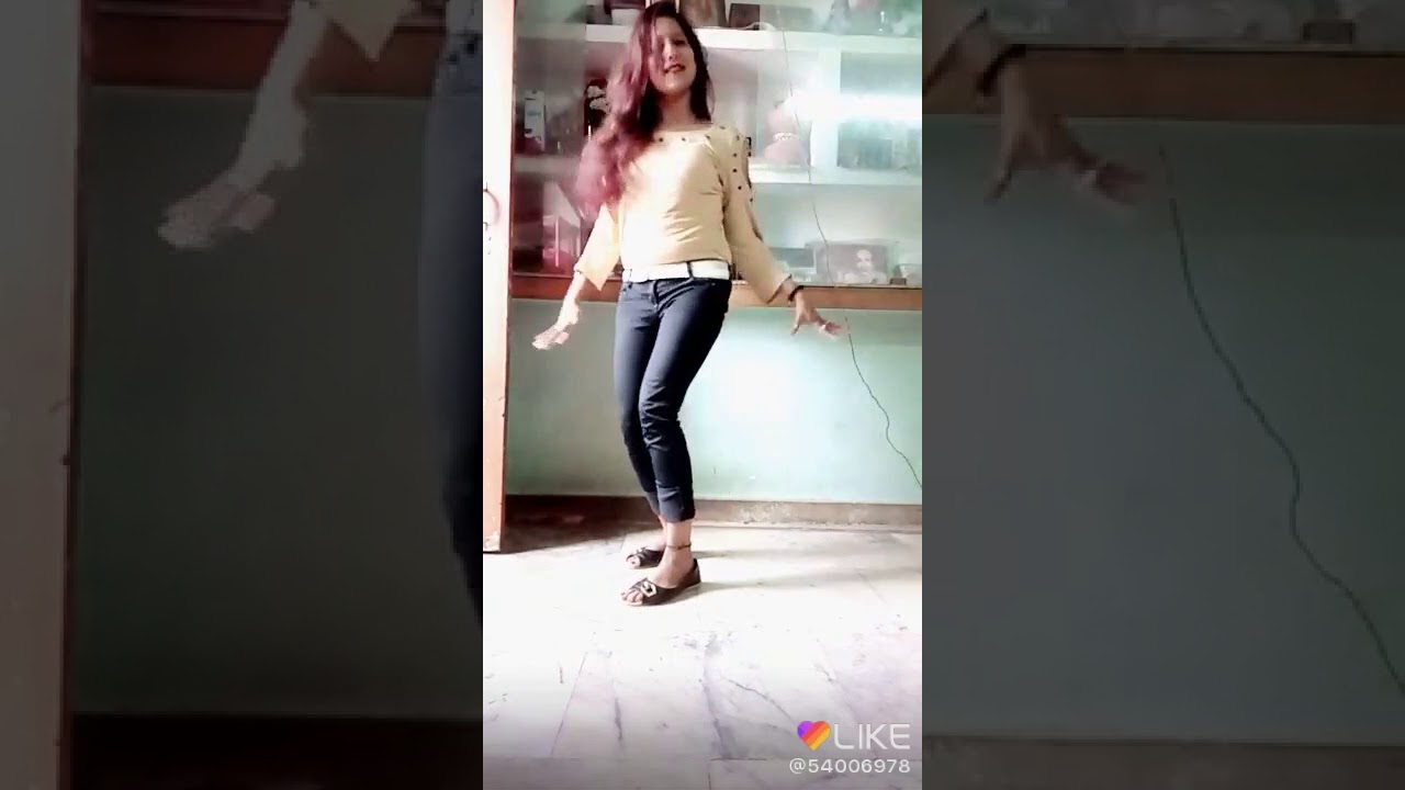 wow !!!!!!!!!! look these girl dance live on bigo and like india awosme beauty must watch 2018