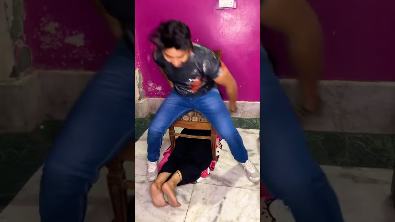 Yar ese kon gudgudi krta hai 🤪😂 #shorts #comedy #funny #vidhusharma23 #ashortaday