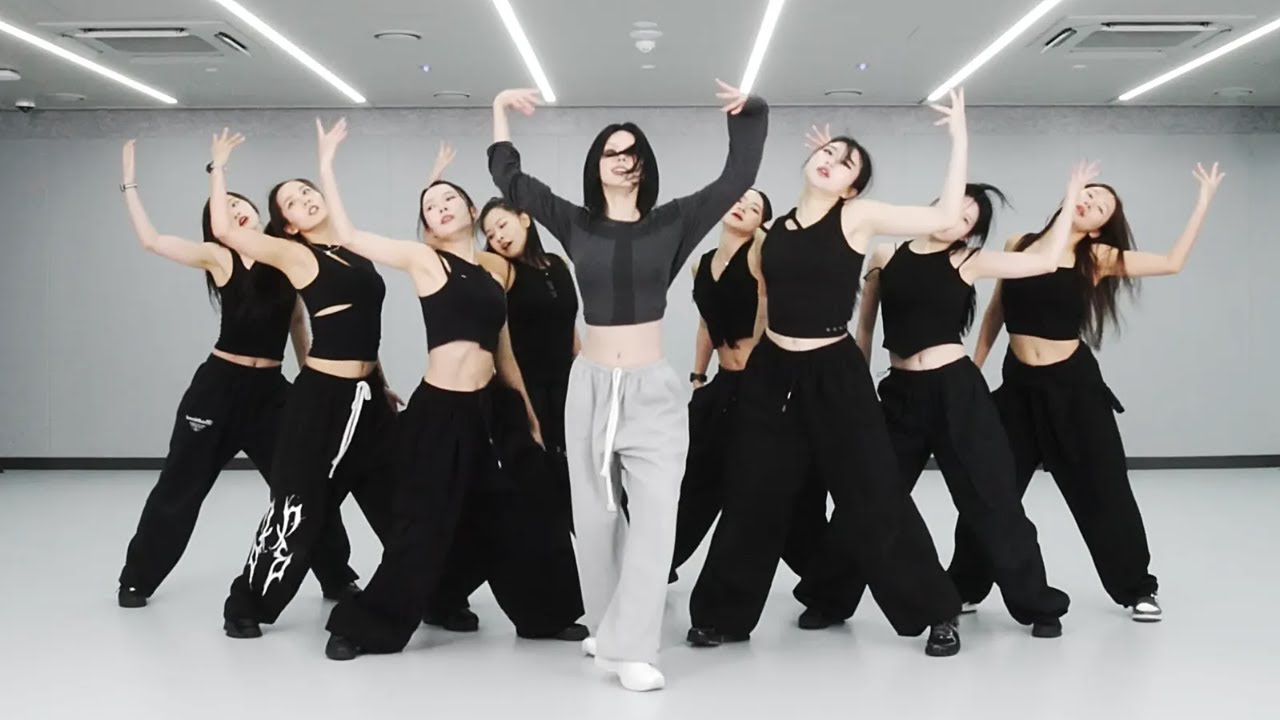 YEJI - 'Air' Dance Practice [MIRRORED]