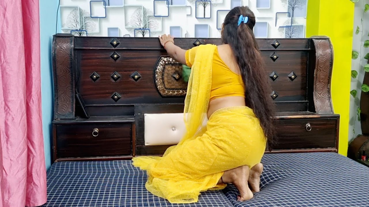 🌺Yellow saree pahen kar ki bed cleaning | indian housewife
