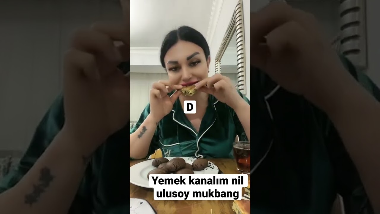 Yemekteyiz beklerim