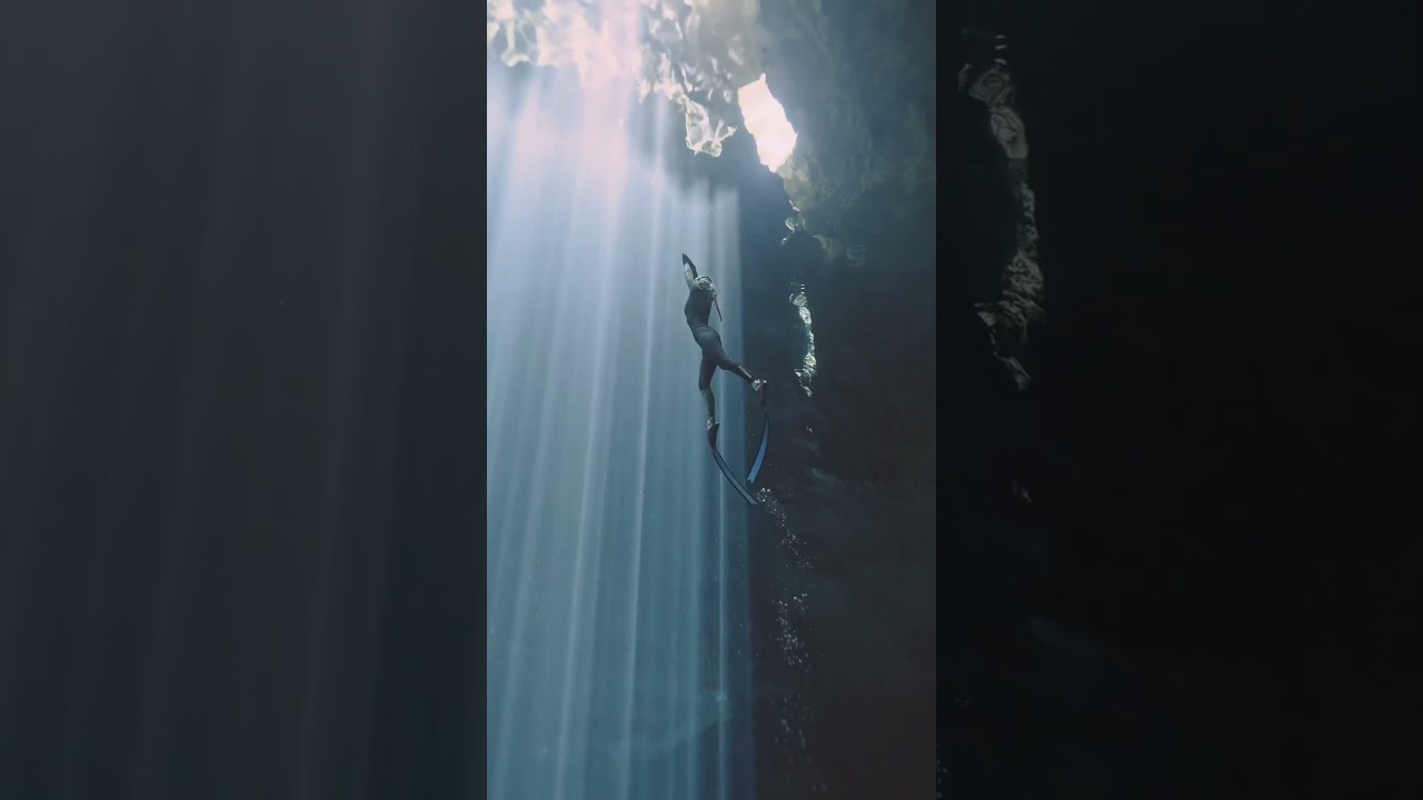 yenitayencheva sexy underwater swim in bikini#shorts #sexy #but #hot #fitness #workout #youtubeshort