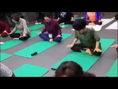 Yoga jelir lidah