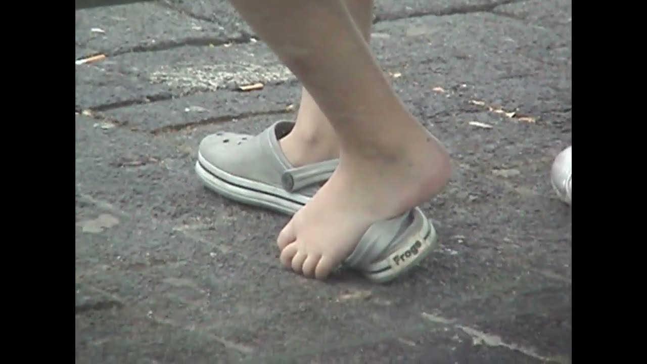 Young girl shoeplay crocs