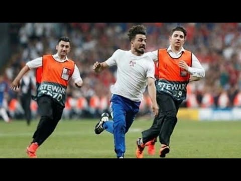 YouTuber Fester Abdü's field invasion Liverpool vs Chelsea