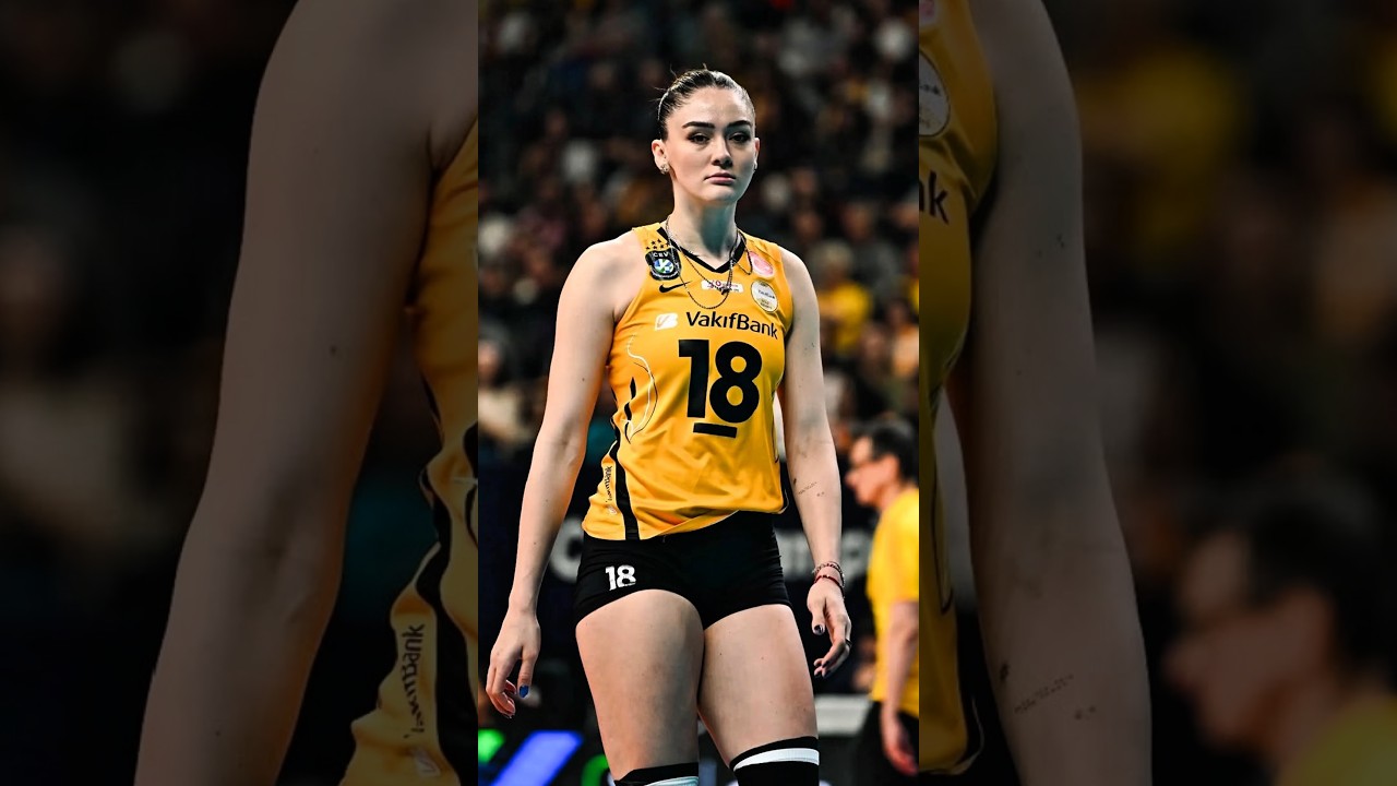 Zehra Gunes💞 Vakifbank volleyball spike 👸💪#zehragunes #volleyball #shorts #viralshort